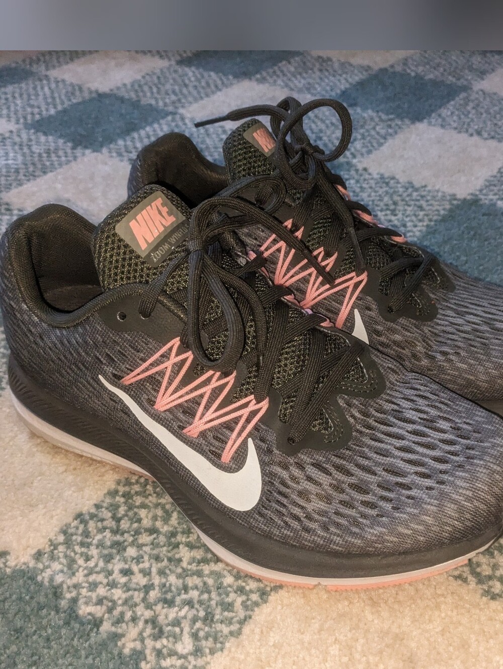 Nike Zoom Winflo 5 Grey And Pink Sneakers Size 6.5